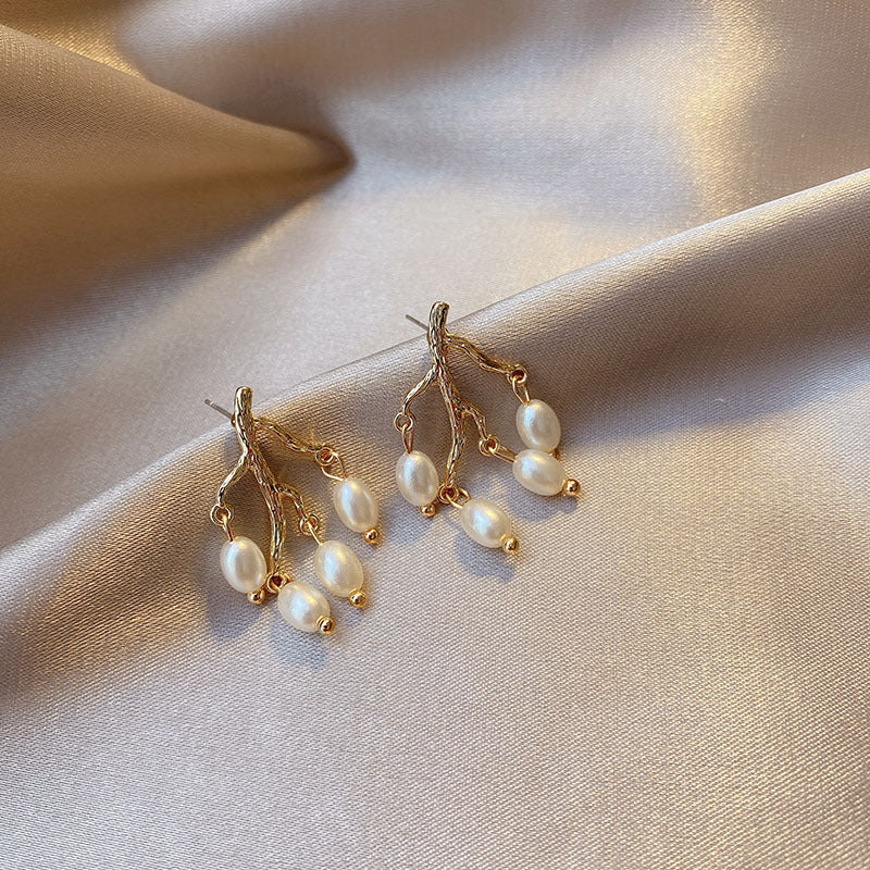 Pearl branch earrings