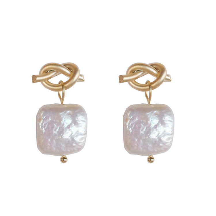 Natural pearl earrings