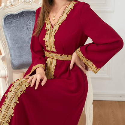 Solid Color Stitching Embroidery Long-sleeved Dress