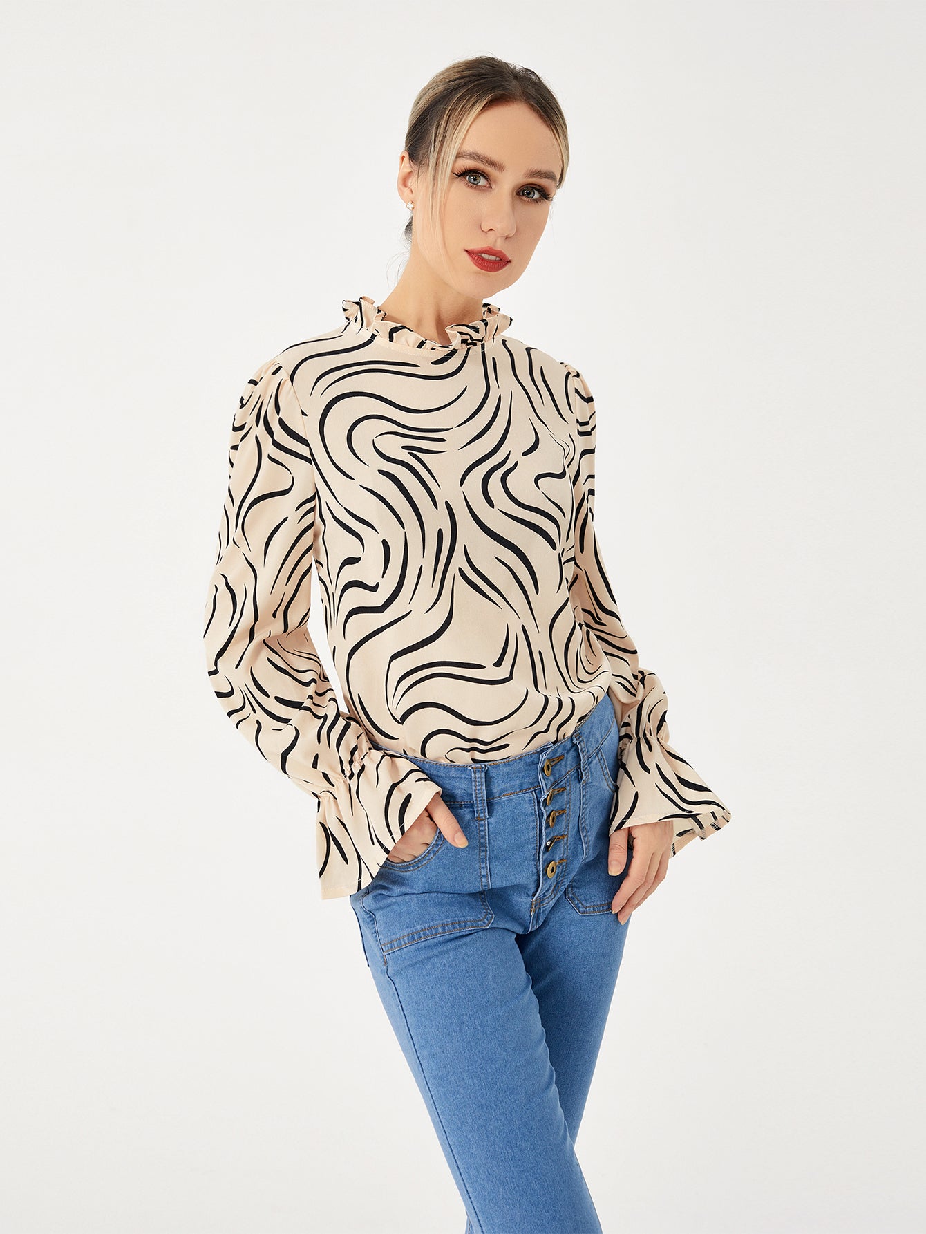 Graphic Casual Balloon Sleeve Shirt