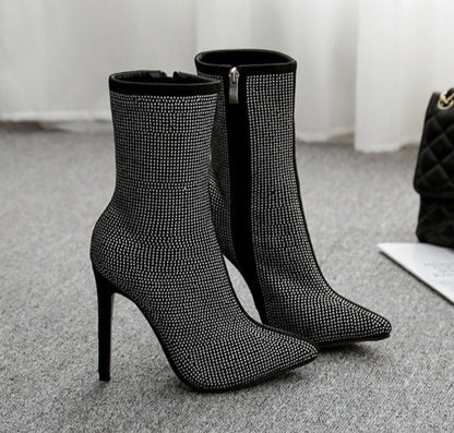 Women Pointed Toe Heeled Boots