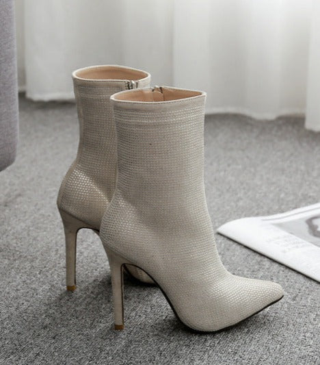 Women Pointed Toe Heeled Boots