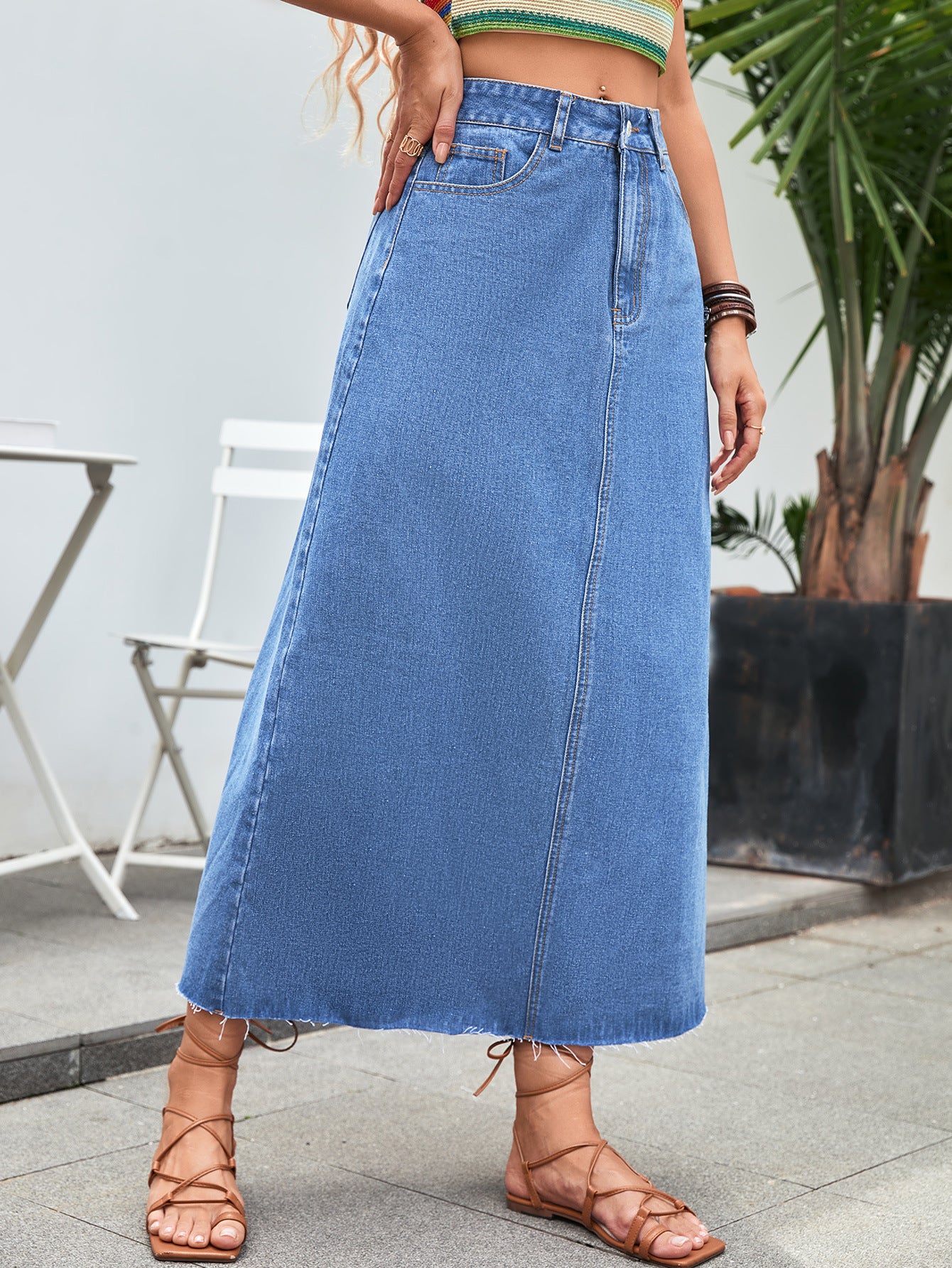 Trendsetter Slimming Denim Skirt